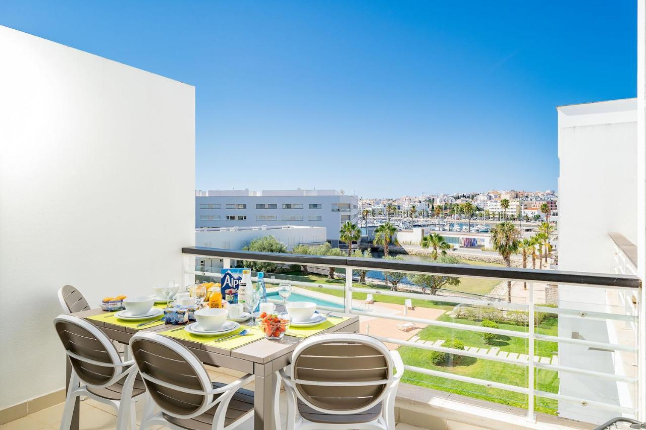 Marina Harbour 18 By Destination Algarve
