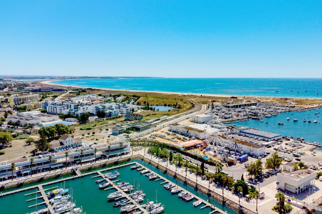 Marina Harbour 18 By Destination Algarve