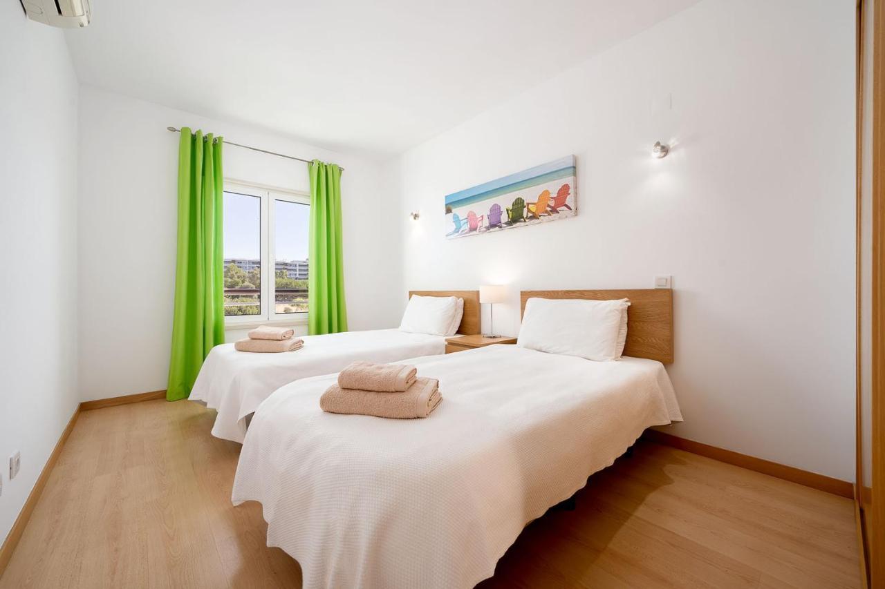 Marina Harbour 18 By Destination Algarve *