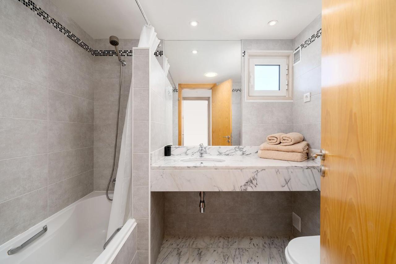 Marina Harbour 18 By Destination Algarve Apartment *