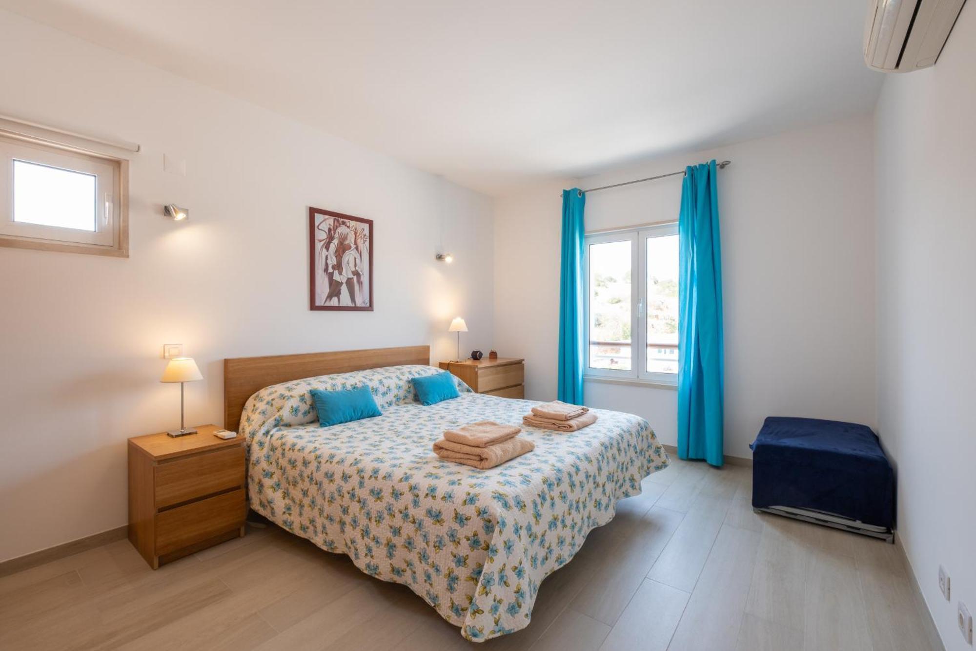 Marina Harbour 18 By Destination Algarve