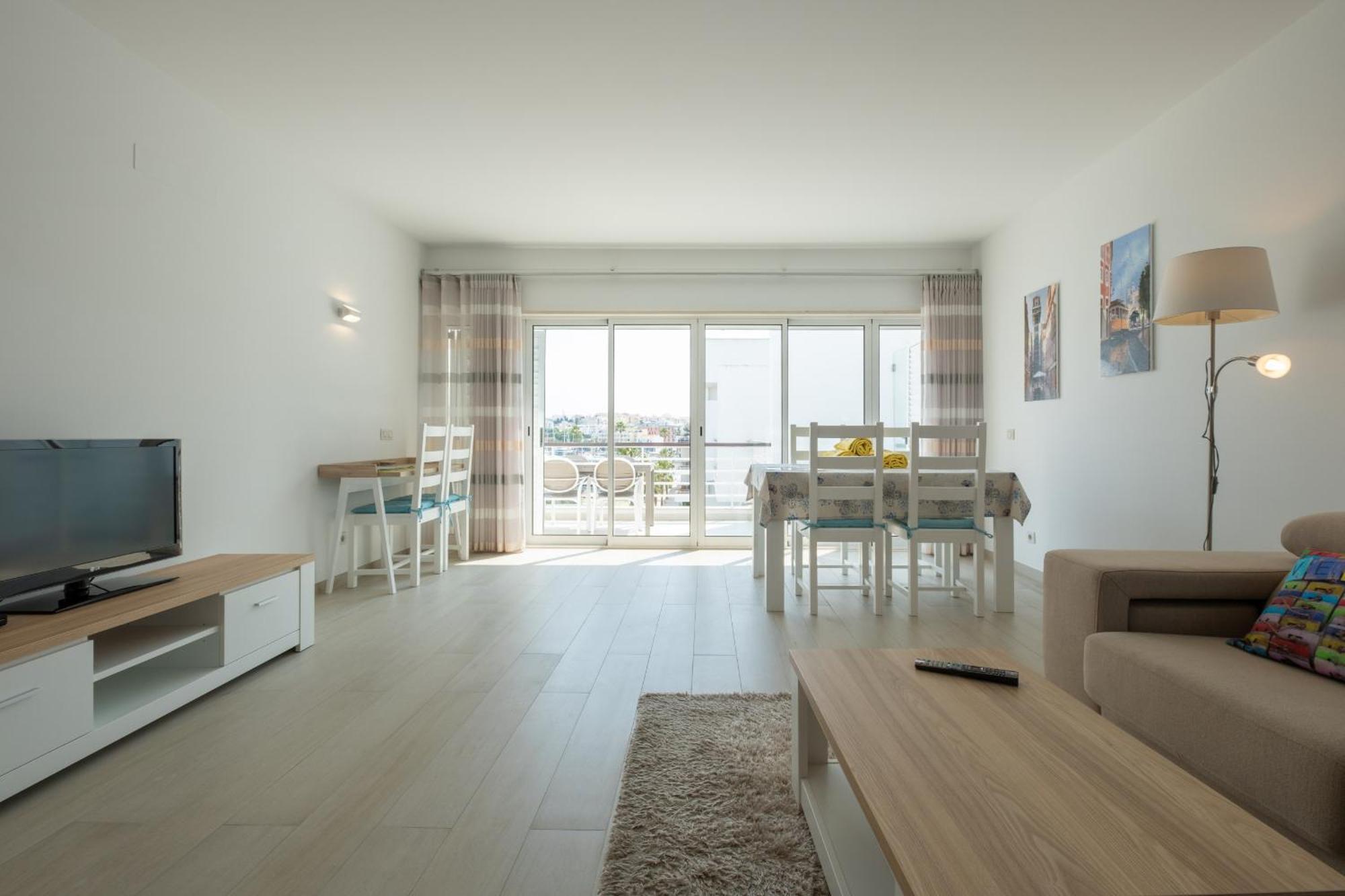 Marina Harbour 18 By Destination Algarve *